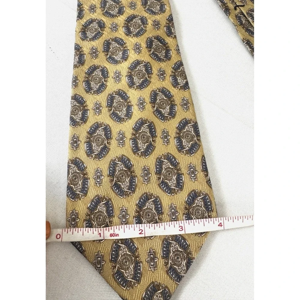 Vintage Club Room Mens 2 Silk Ties Paisley Scrolls Medallion Butter Yellow Green